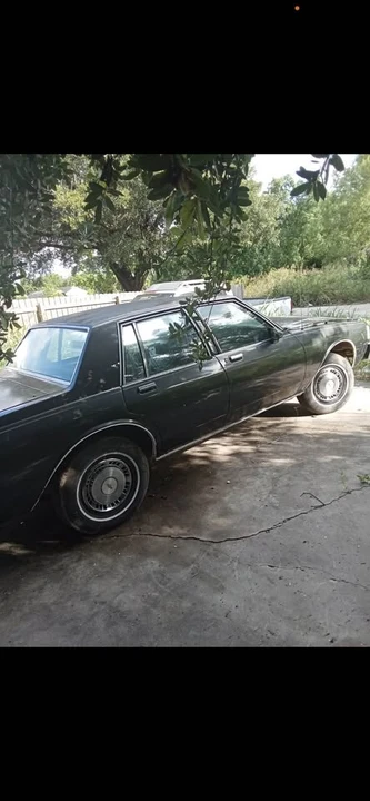 1989 Chevrolet Caprice - Image 4 of 5