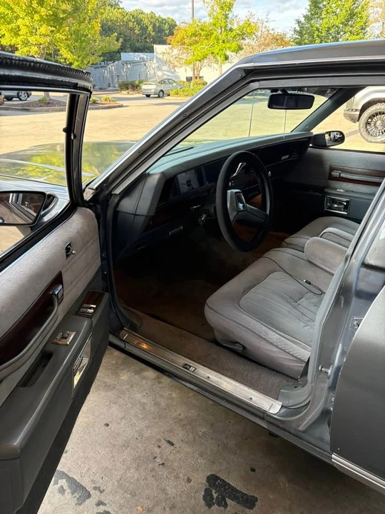 1989 Chevrolet Caprice - Image 8 of 10