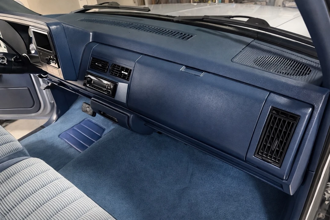 1989 Chevrolet C/K 4th Gen - Image 8 of 10