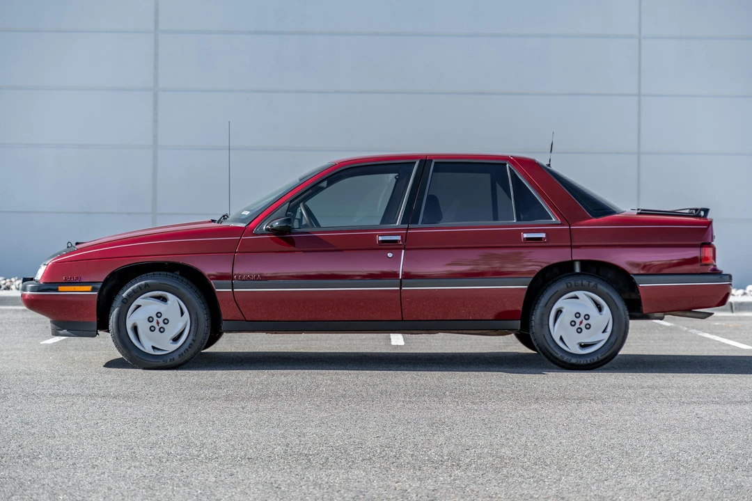 1989 Chevrolet Corsica - Image 3 of 31