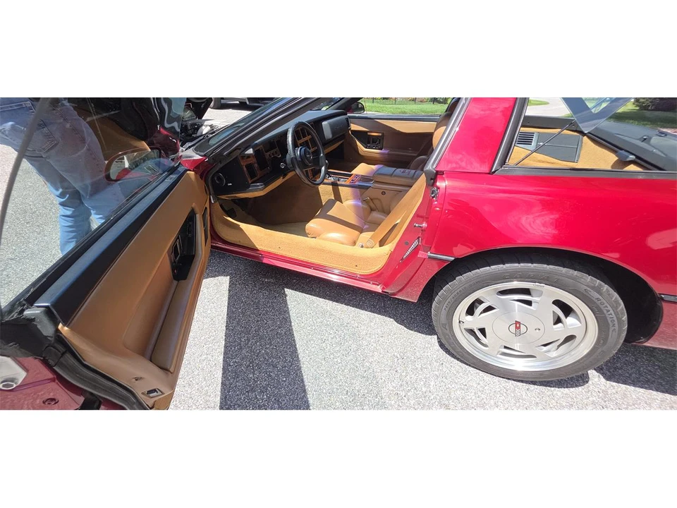 1989 Chevrolet Corvette C4 - Image 20 of 31
