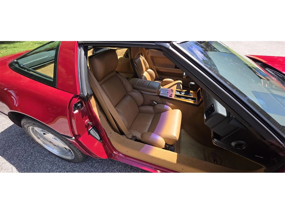 1989 Chevrolet Corvette C4 - Image 25 of 31