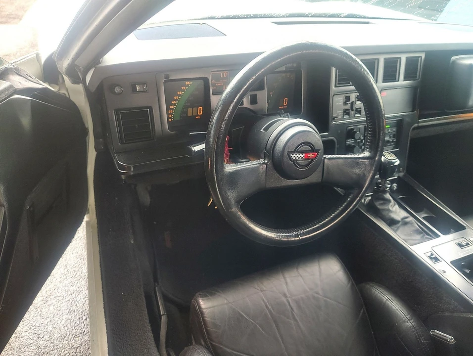 1989 Chevrolet Corvette C4 - Image 25 of 31