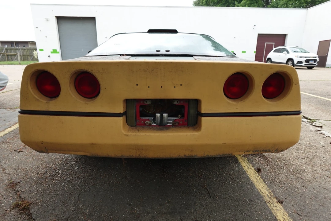 1989 Chevrolet Corvette C4 - Image 14 of 31