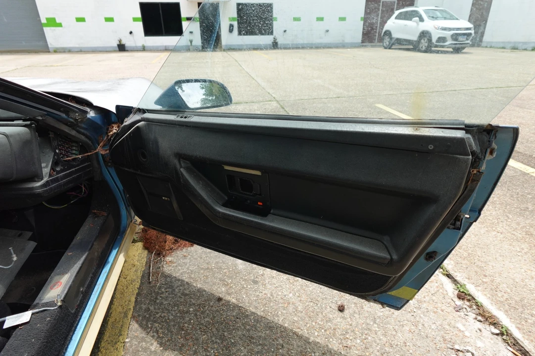 1989 Chevrolet Corvette C4 - Image 26 of 31