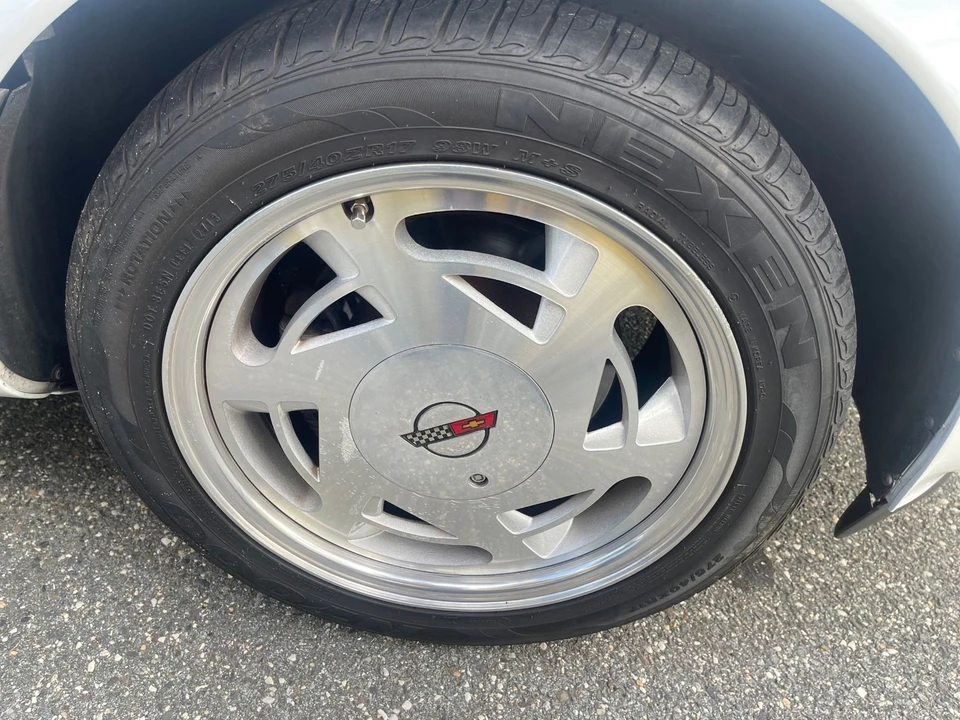 1989 Chevrolet Corvette C4 - Image 19 of 21
