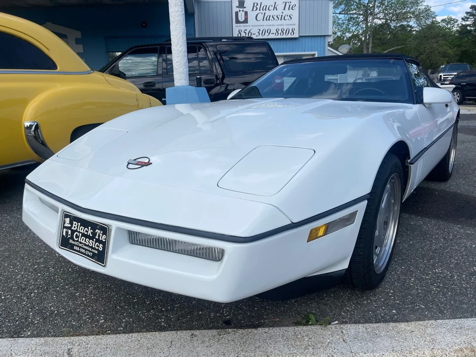 1989 Chevrolet Corvette C4 - Image 18 of 21