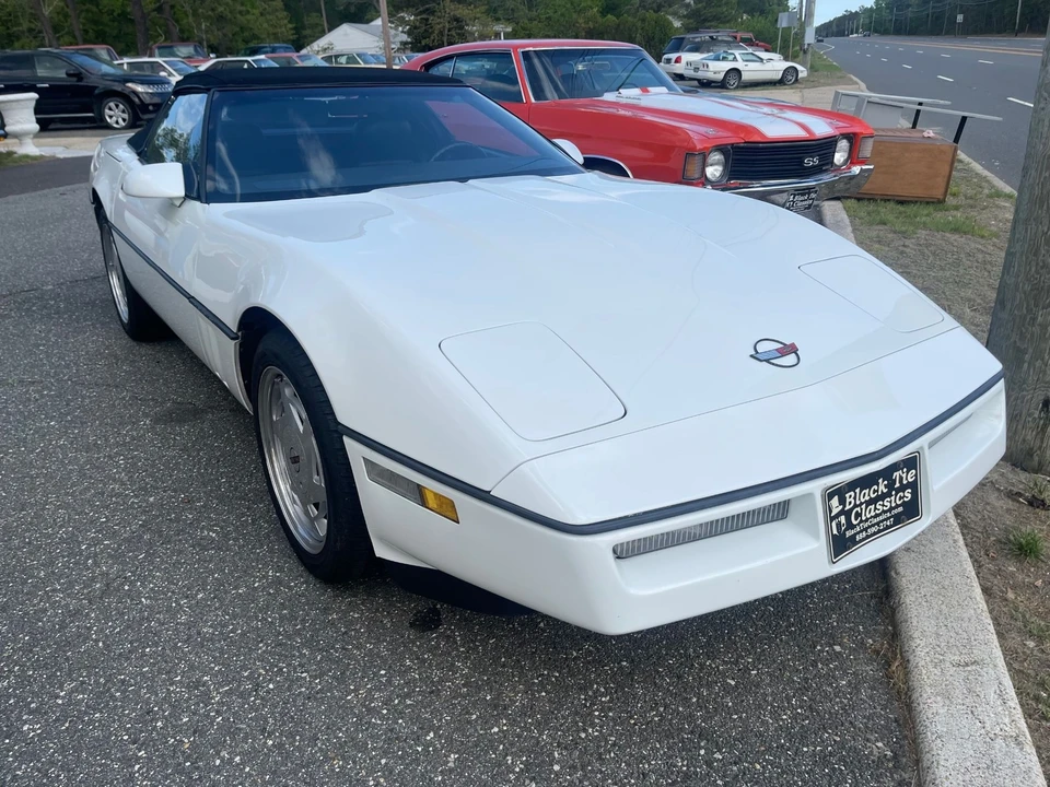 1989 Chevrolet Corvette C4 - Image 15 of 21