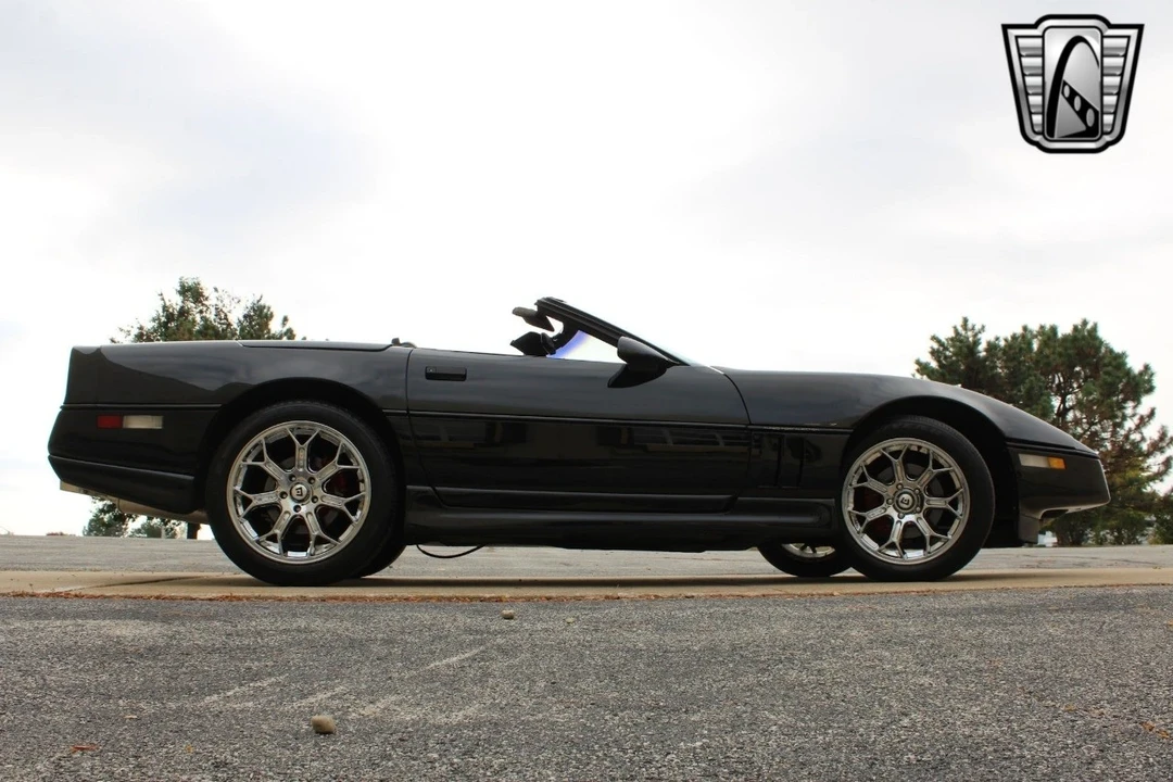 1989 Chevrolet Corvette C4 - Image 15 of 21