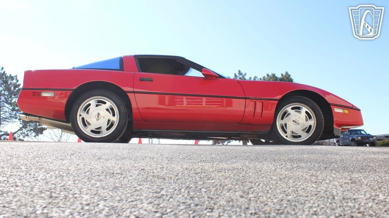 1989 Chevrolet Corvette C4 - Image 8 of 12
