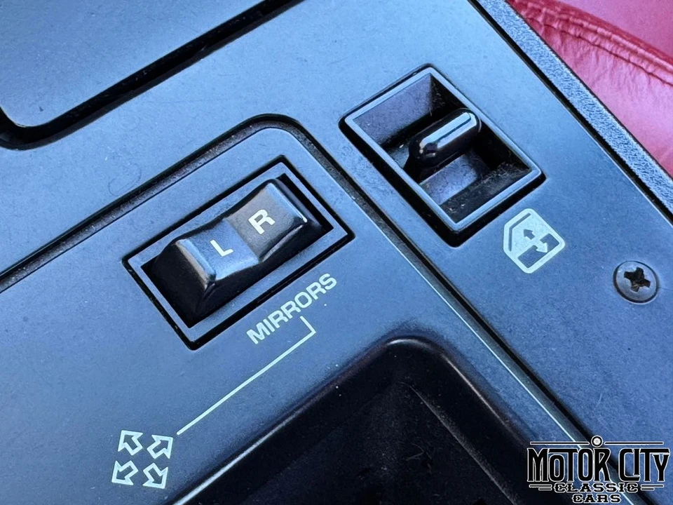 1989 Chevrolet Corvette - Image 29 of 31