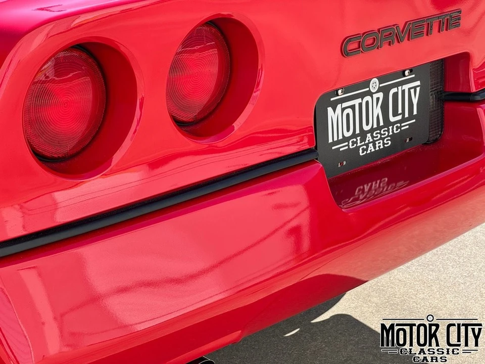 1989 Chevrolet Corvette - Image 10 of 31