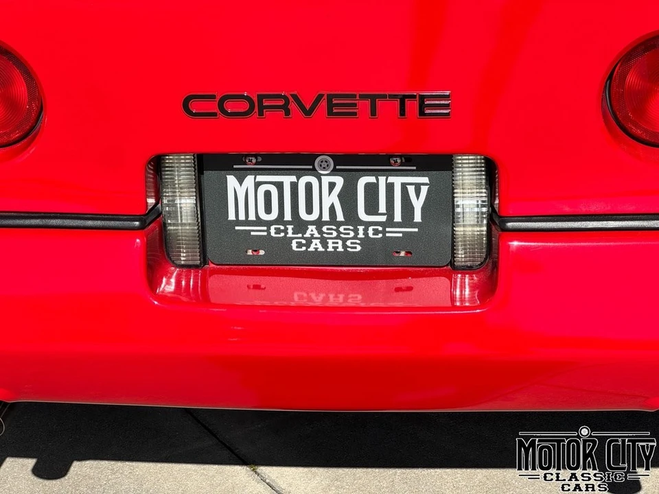 1989 Chevrolet Corvette - Image 9 of 31