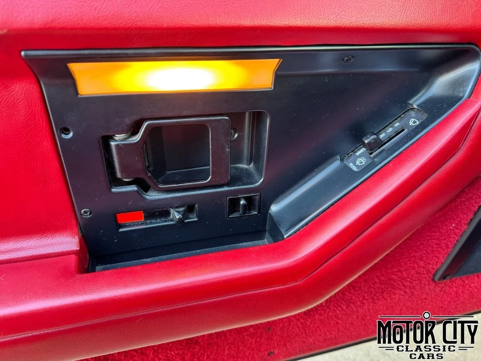 1989 Chevrolet Corvette - Image 30 of 31