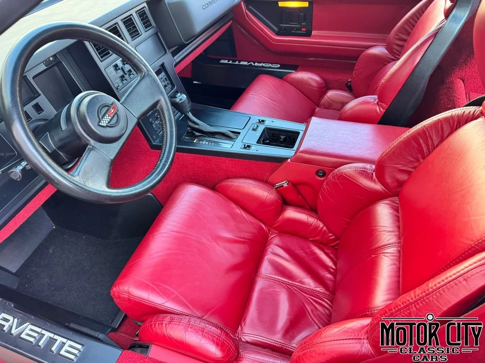 1989 Chevrolet Corvette - Image 16 of 31
