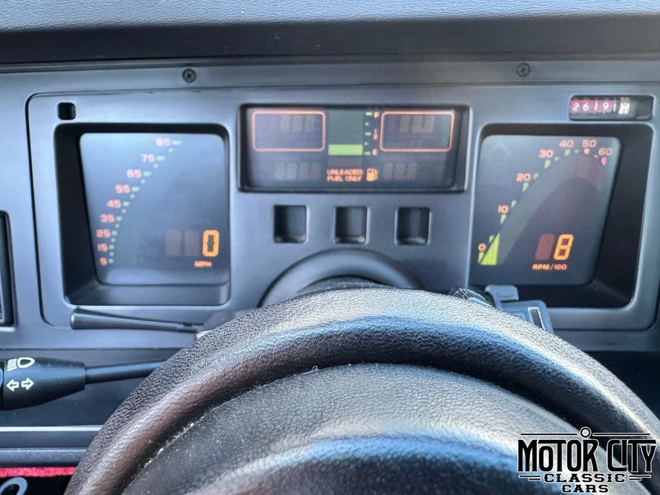 1989 Chevrolet Corvette - Image 22 of 31