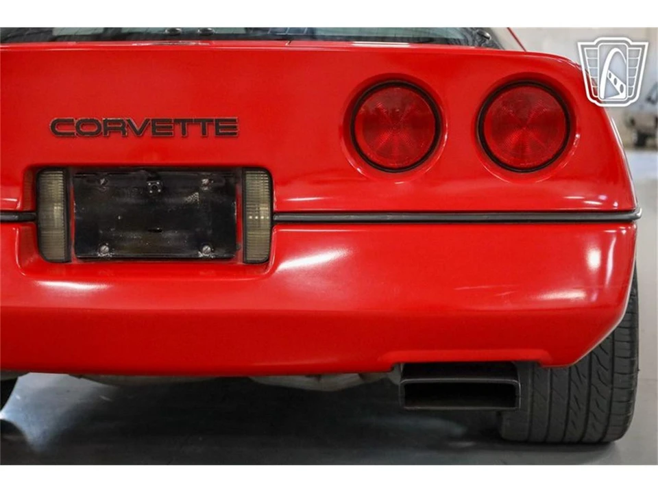 1989 Chevrolet Corvette C4 - Image 28 of 31