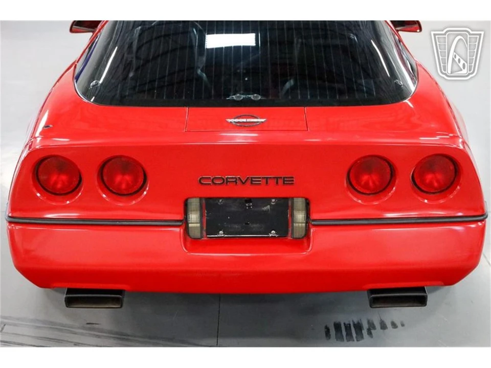 1989 Chevrolet Corvette C4 - Image 26 of 31