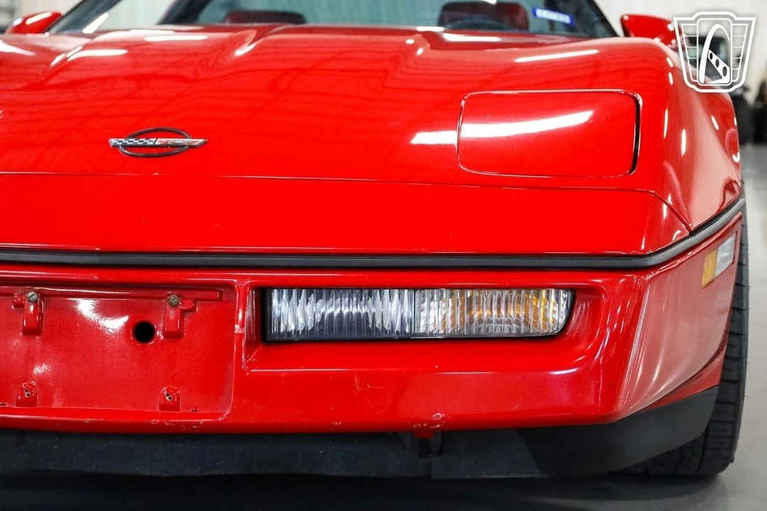 1989 Chevrolet Corvette C4 - Image 10 of 12