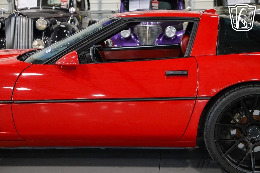 1989 Chevrolet Corvette C4 - Image 18 of 21