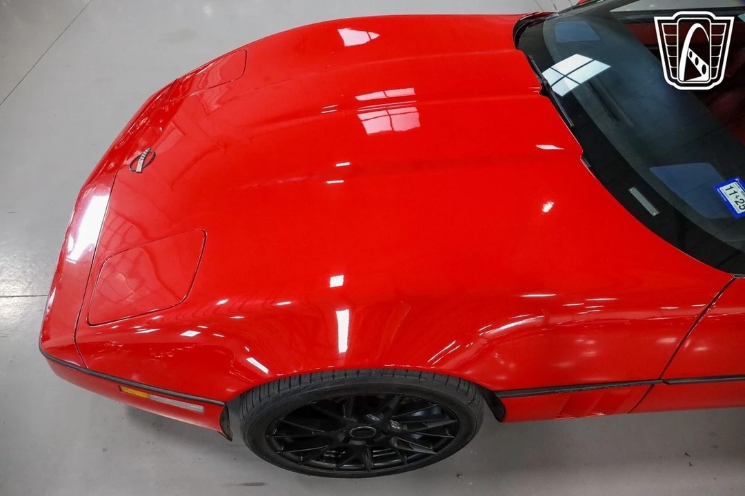 1989 Chevrolet Corvette C4 - Image 14 of 21
