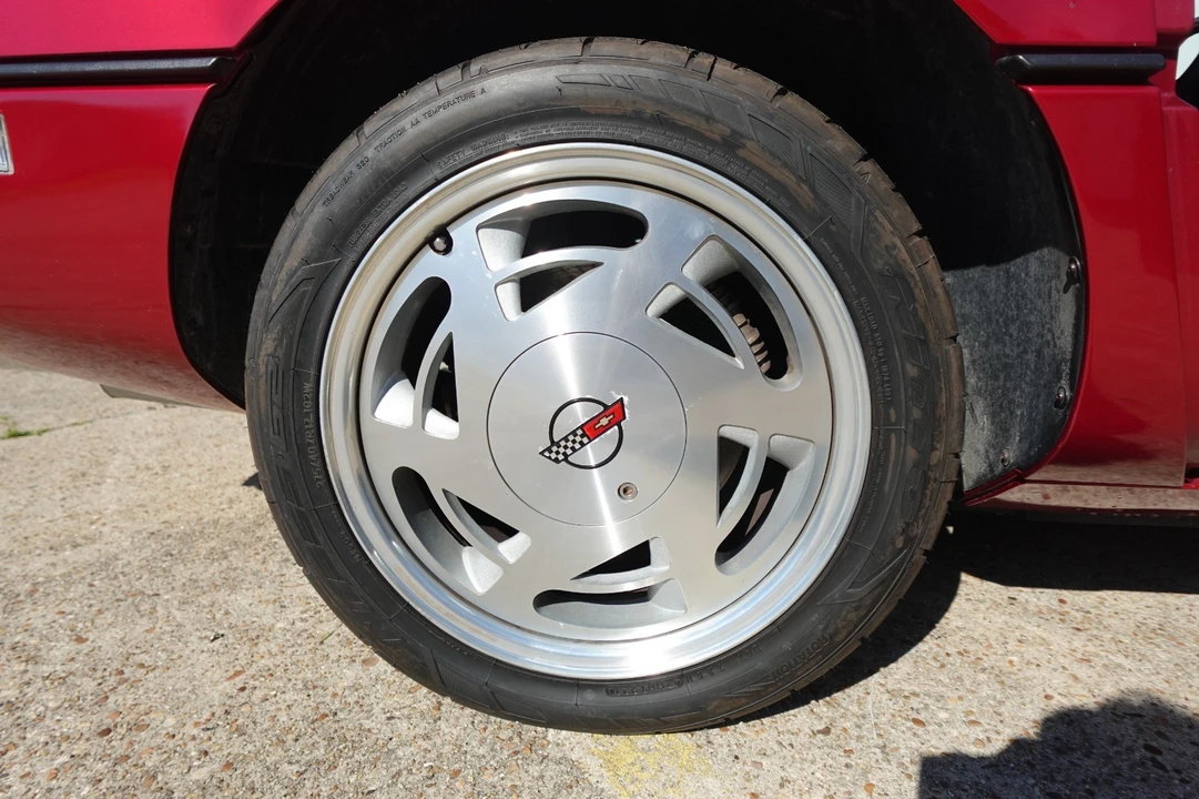 1989 Chevrolet Corvette C4 - Image 28 of 31