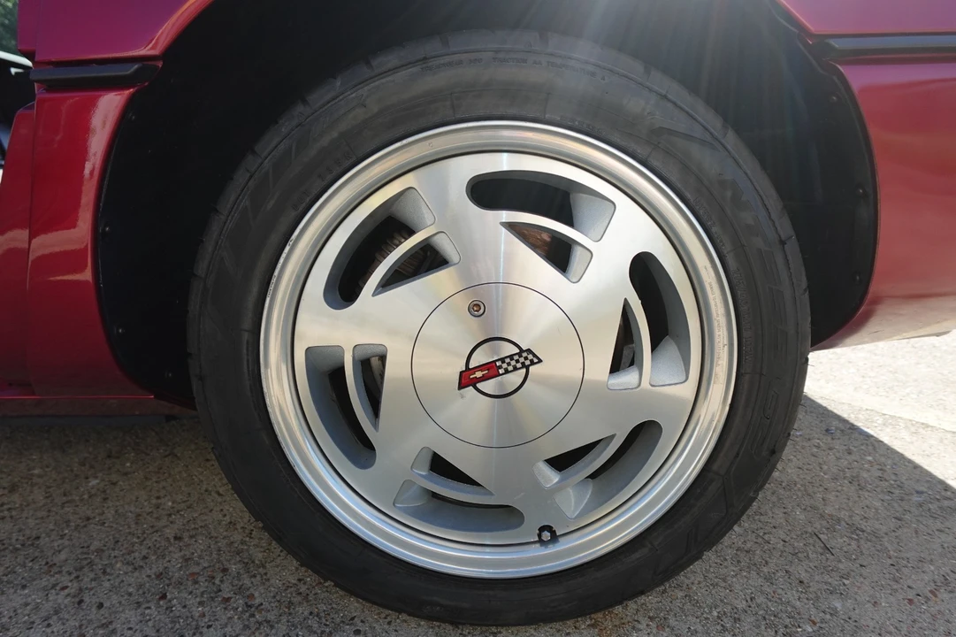 1989 Chevrolet Corvette C4 - Image 25 of 31