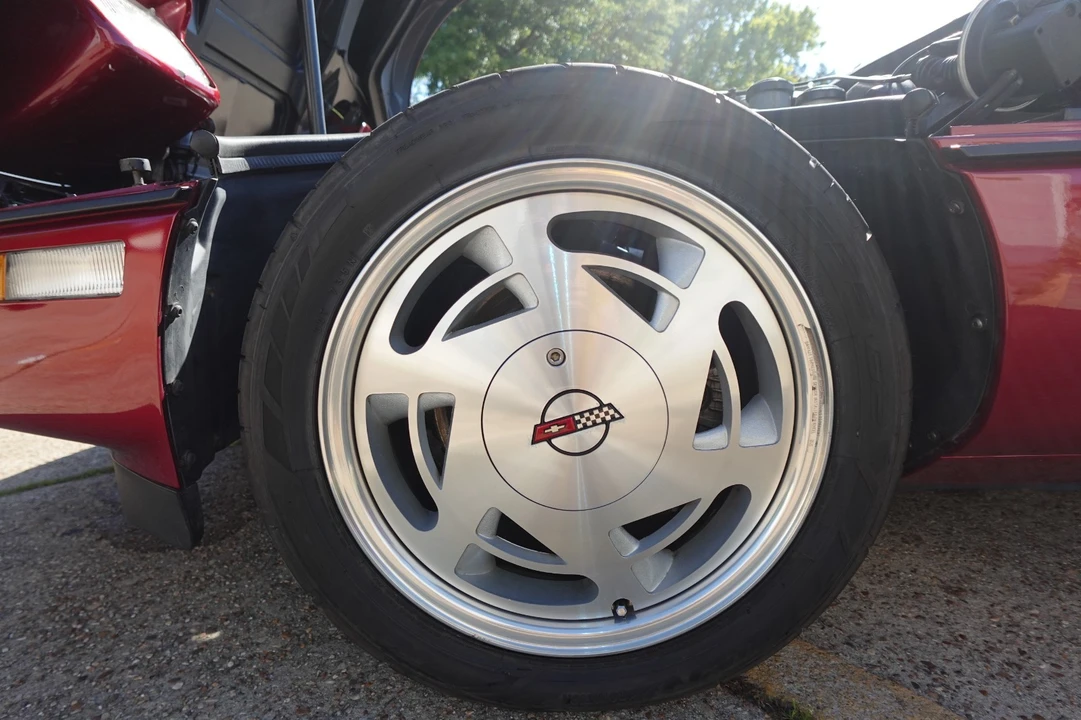 1989 Chevrolet Corvette C4 - Image 26 of 31