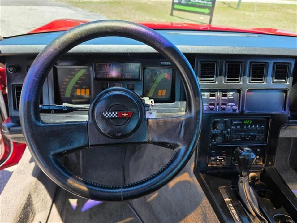 1989 Chevrolet Corvette C4 - Image 17 of 31