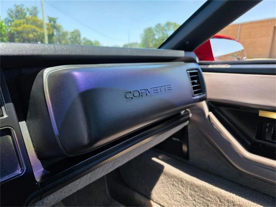 1989 Chevrolet Corvette C4 - Image 21 of 31