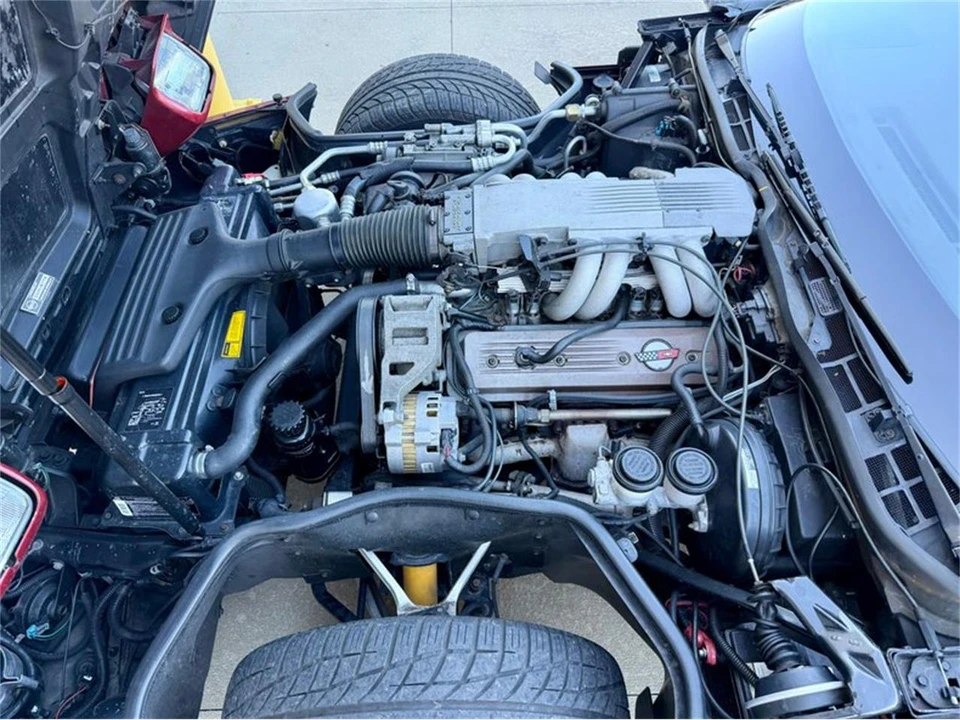 1989 Chevrolet Corvette C4 - Image 10 of 31