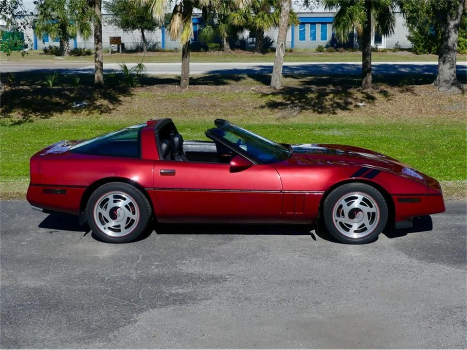 1989 Chevrolet Corvette C4 - Image 28 of 31