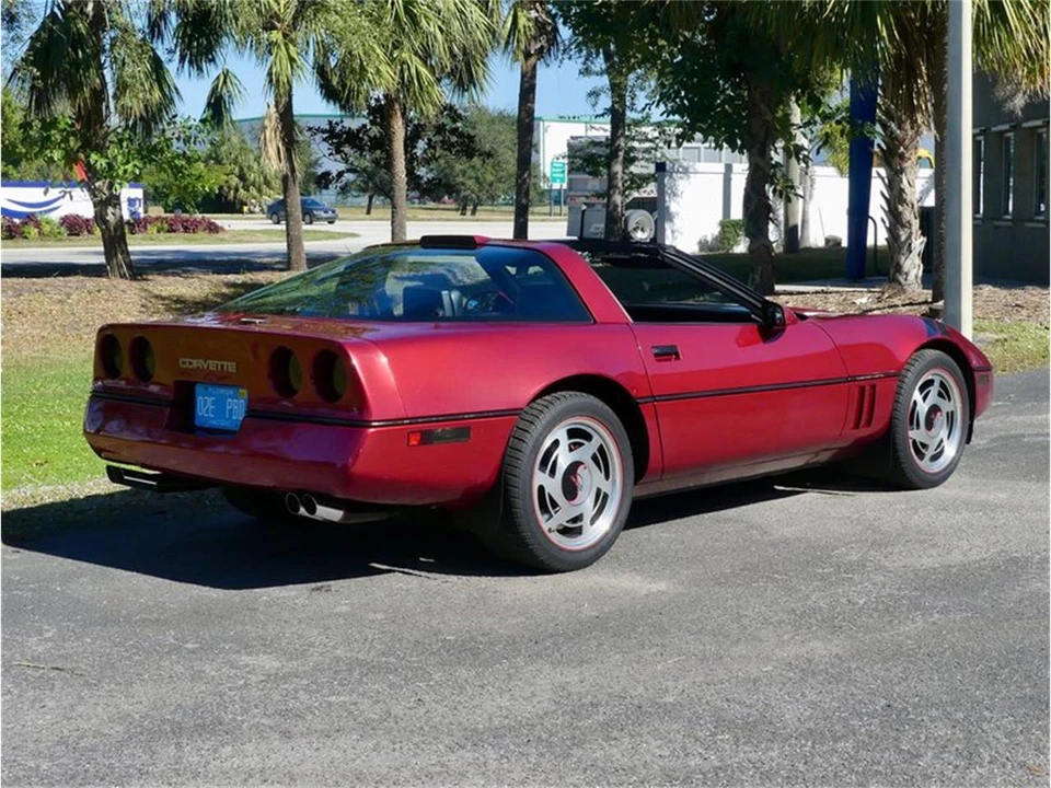 1989 Chevrolet Corvette C4 - Image 25 of 31