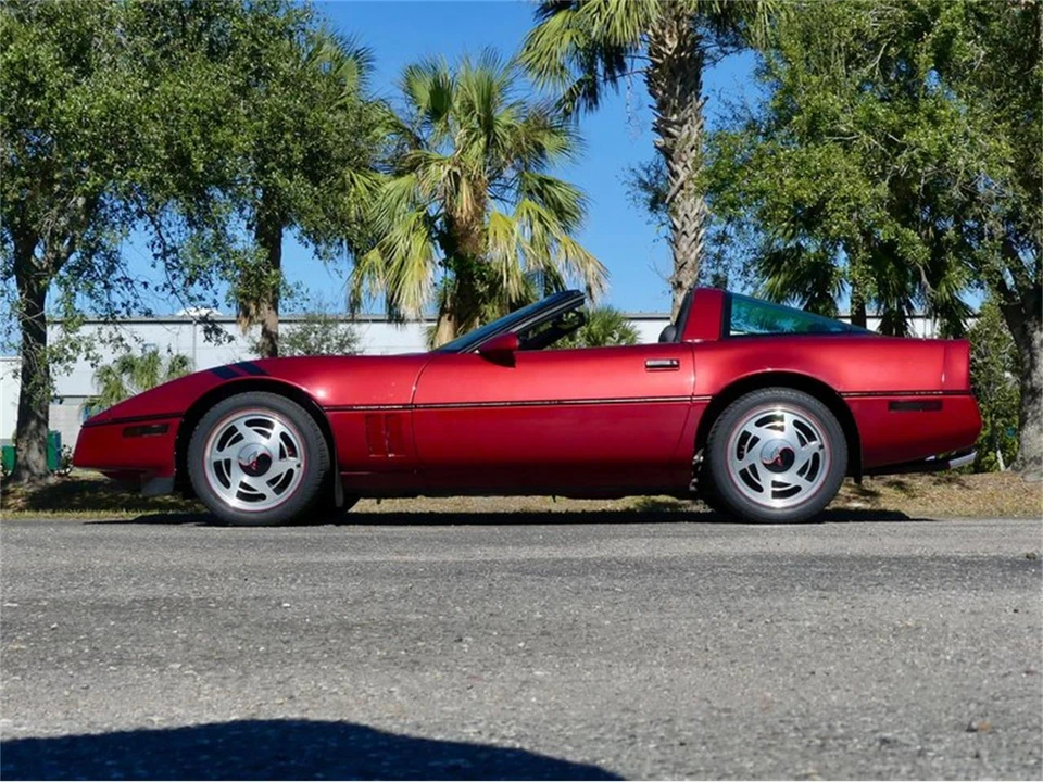 1989 Chevrolet Corvette C4 - Image 19 of 31