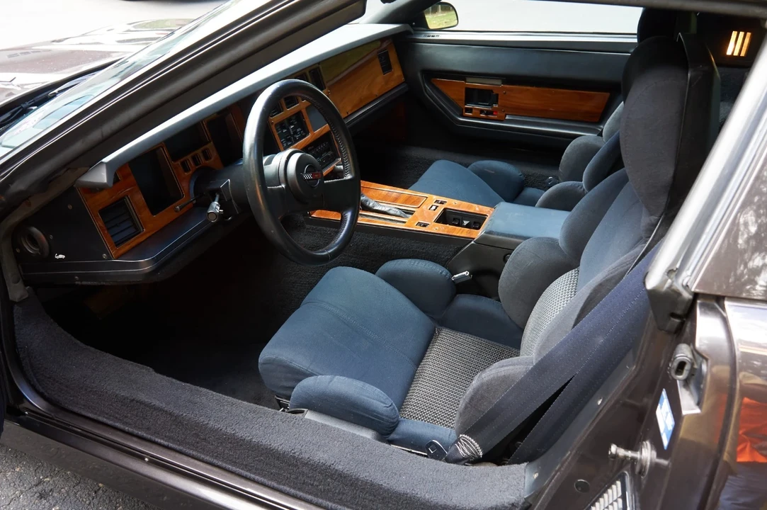 1989 Chevrolet Corvette C4 - Image 12 of 20
