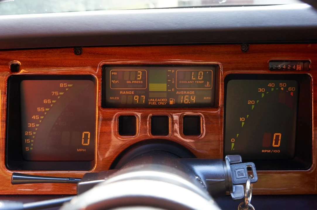 1989 Chevrolet Corvette C4 - Image 14 of 20