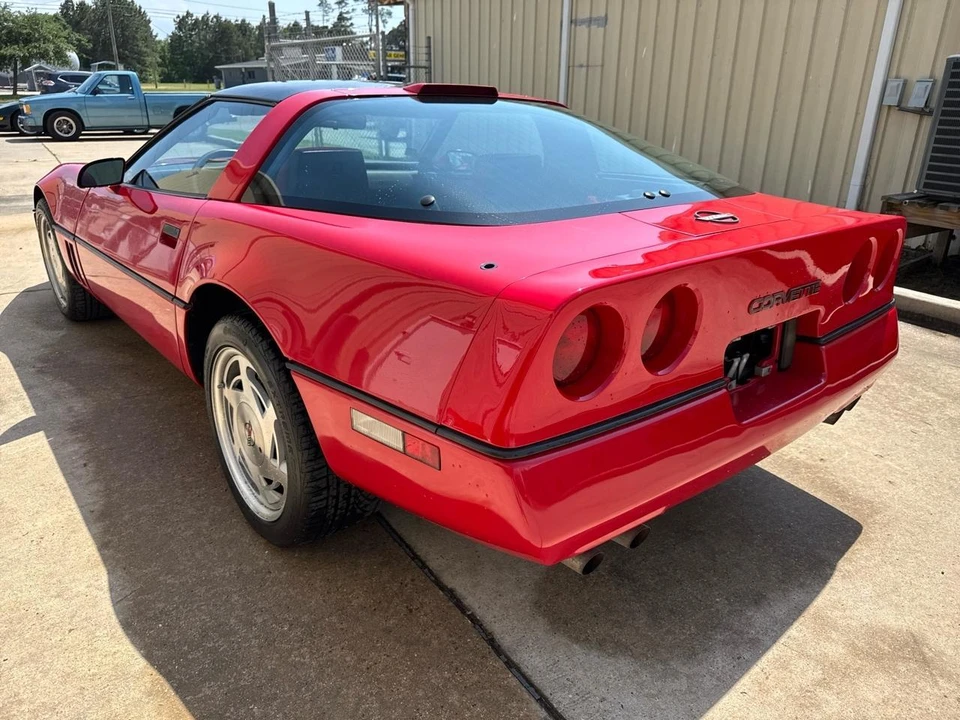 1989 Chevrolet Corvette C4 - Image 14 of 31