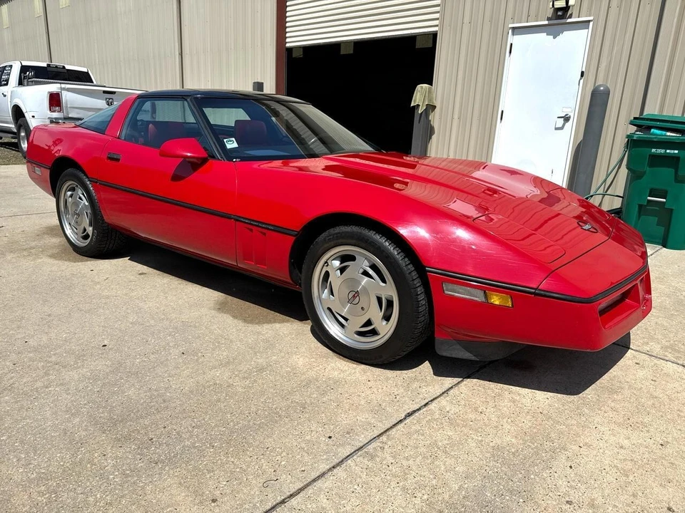 1989 Chevrolet Corvette C4 - Image 6 of 31