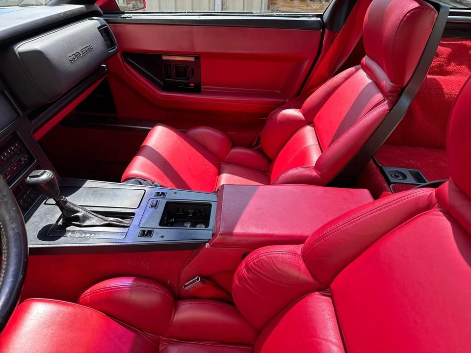 1989 Chevrolet Corvette C4 - Image 25 of 31