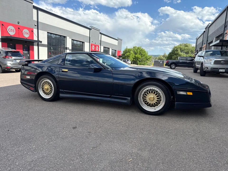 1989 Chevrolet Corvette C4 - Image 12 of 31