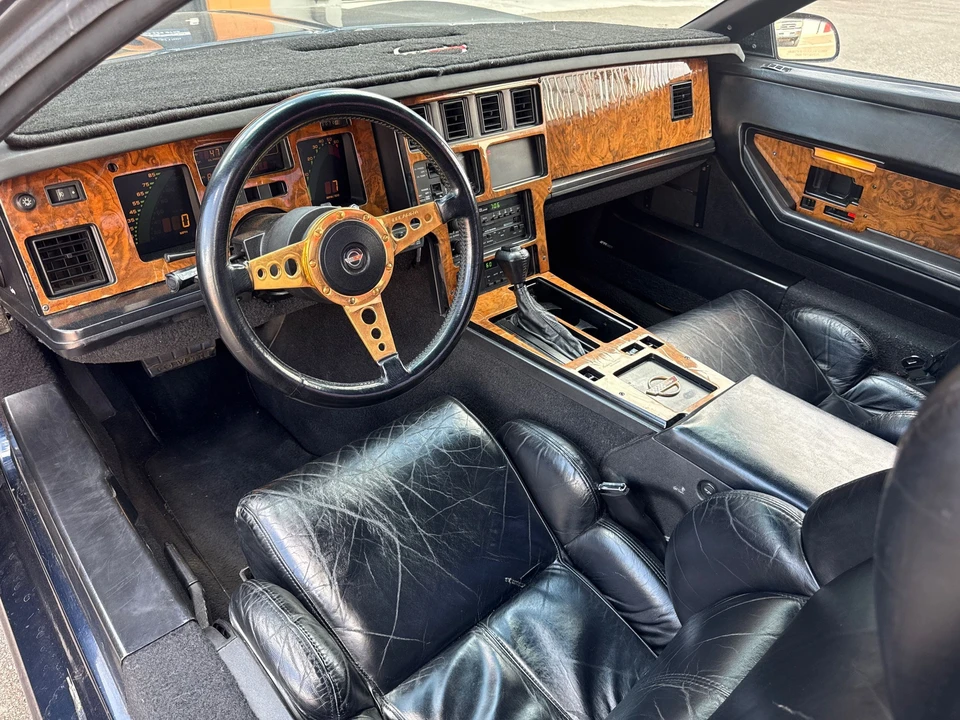 1989 Chevrolet Corvette C4 - Image 24 of 31