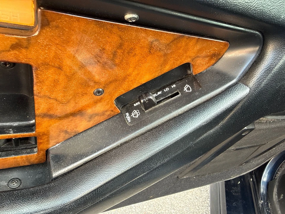 1989 Chevrolet Corvette C4 - Image 27 of 31