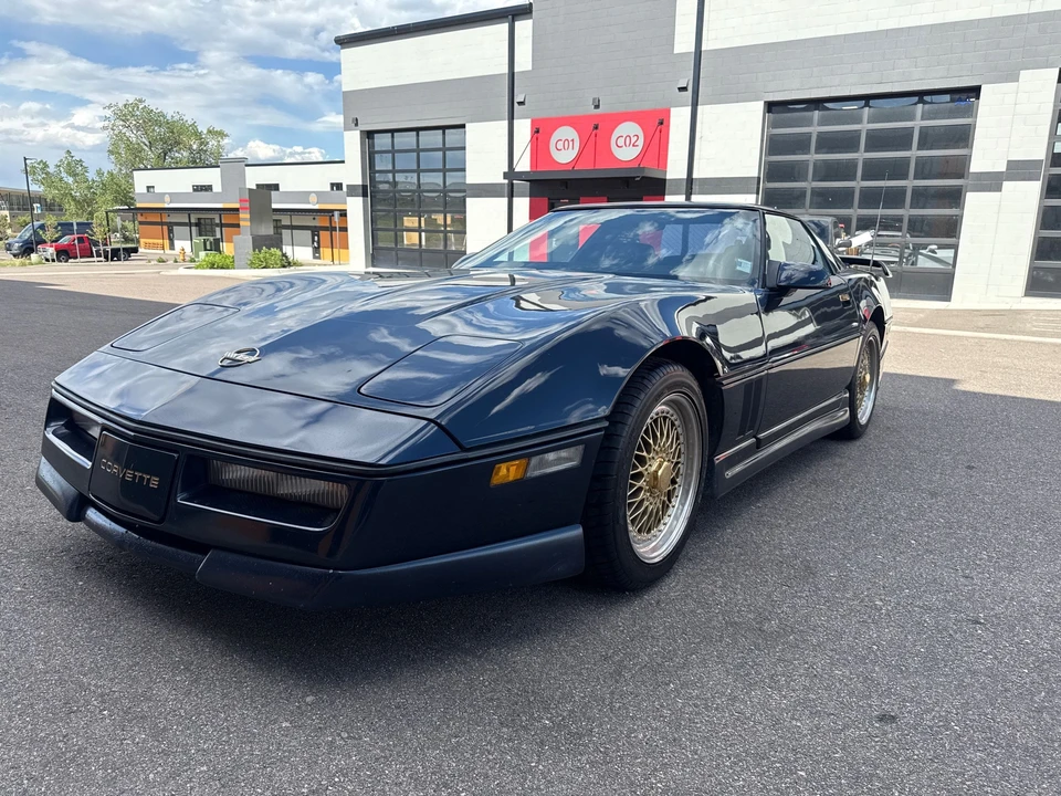 1989 Chevrolet Corvette C4 - Image 16 of 31