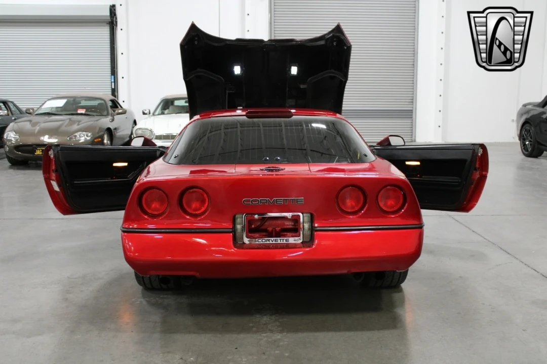 1989 Chevrolet Corvette C4 - Image 10 of 21