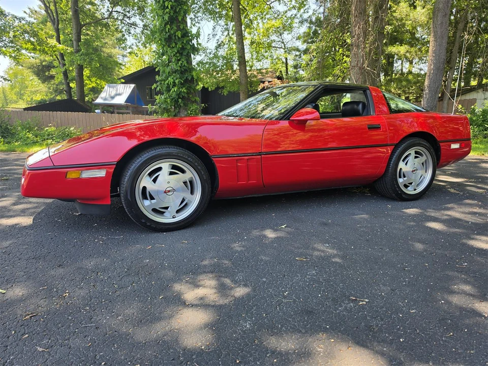 1989 Chevrolet Corvette C4 - Image 6 of 31