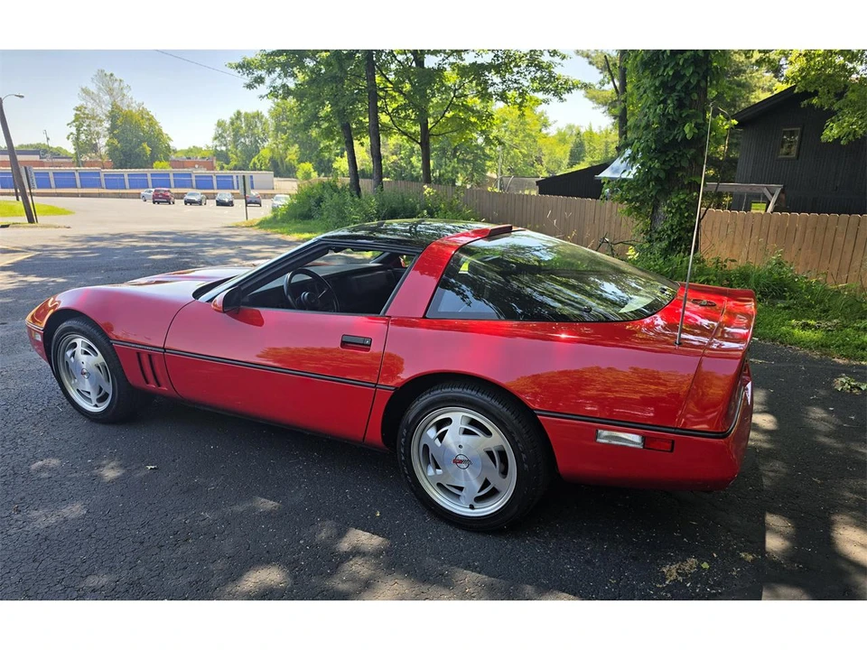 1989 Chevrolet Corvette C4 - Image 10 of 31