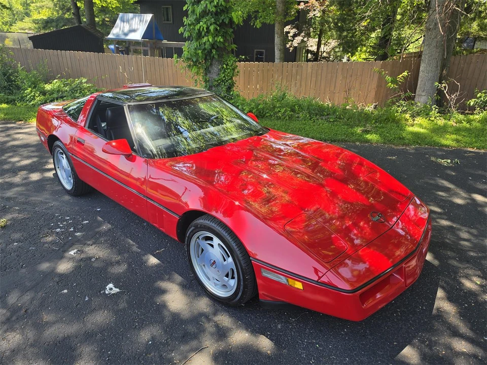 1989 Chevrolet Corvette C4 - Image 17 of 31