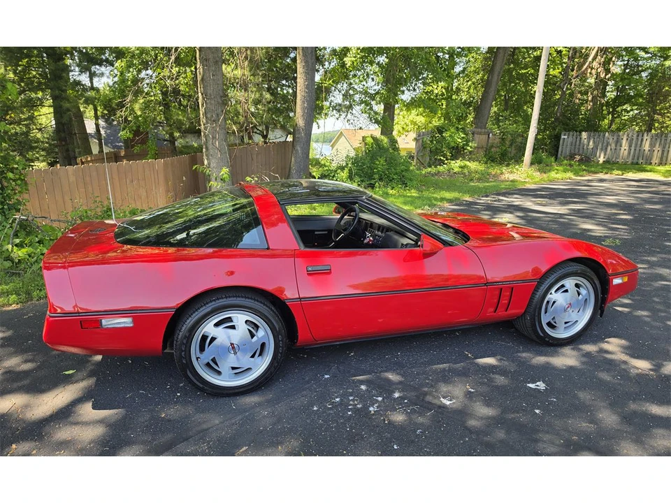1989 Chevrolet Corvette C4 - Image 21 of 31