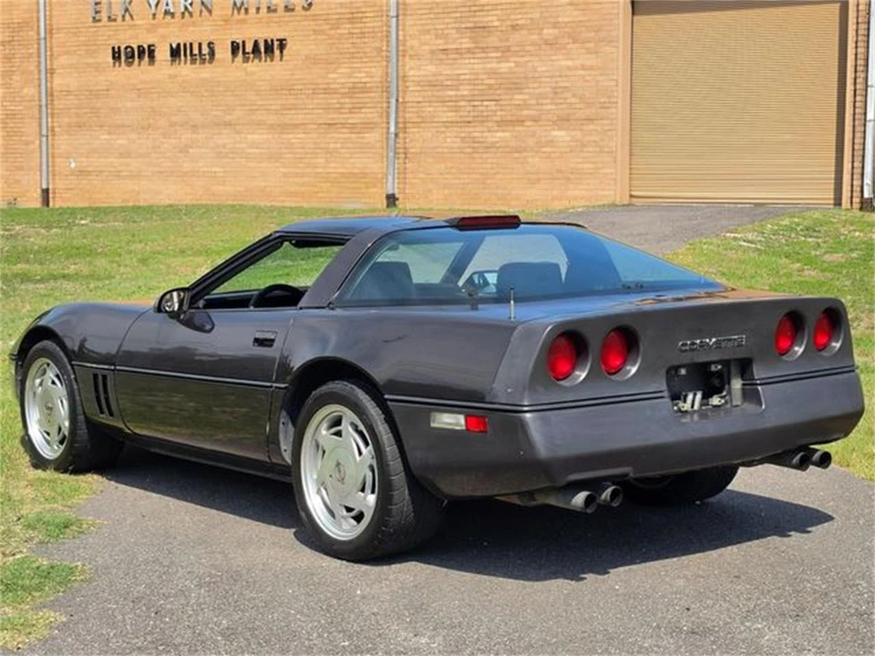 1989 Chevrolet Corvette C4 - Image 11 of 31