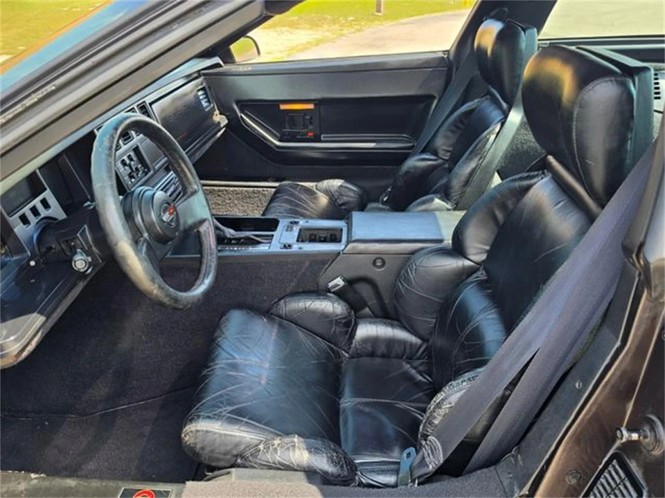 1989 Chevrolet Corvette C4 - Image 15 of 31
